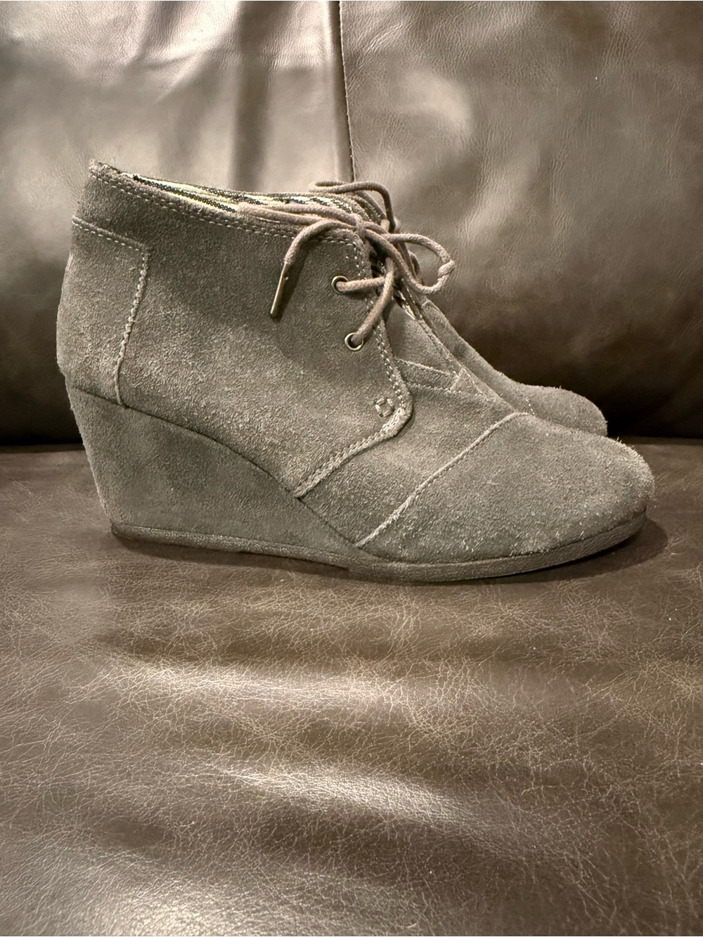 Tom's Women's Gray Suede Wedge Ankle Bootie - Lace-Up Comfort